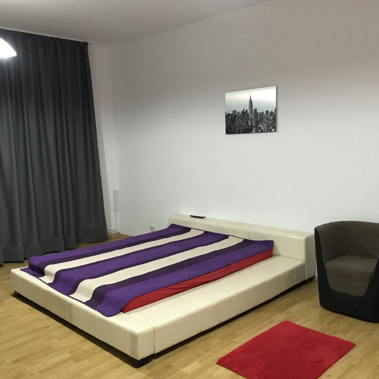 Central Park Studios Bucureşti Ngoại thất bức ảnh