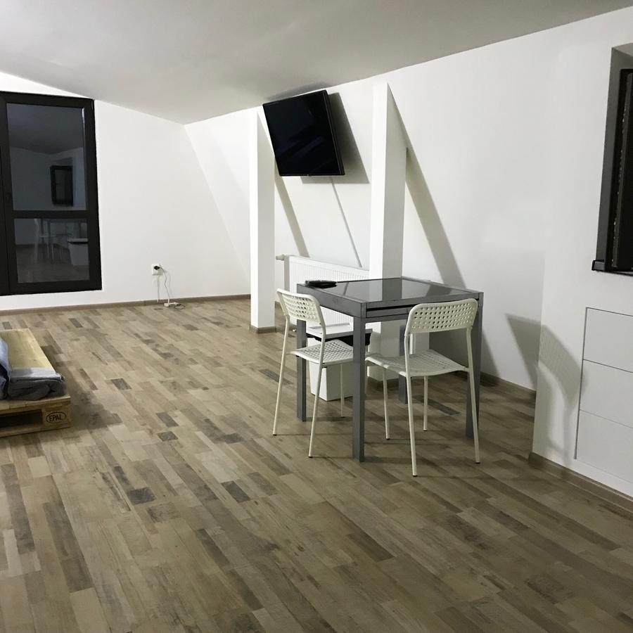 Central Park Studios Bucureşti Ngoại thất bức ảnh