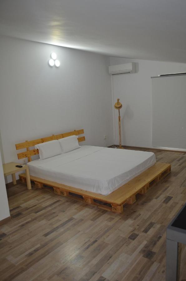 Central Park Studios Bucureşti Ngoại thất bức ảnh